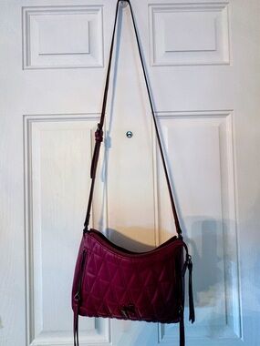 Simply Vera Vera Wang Quilted Crossbody Bag - Burgundy